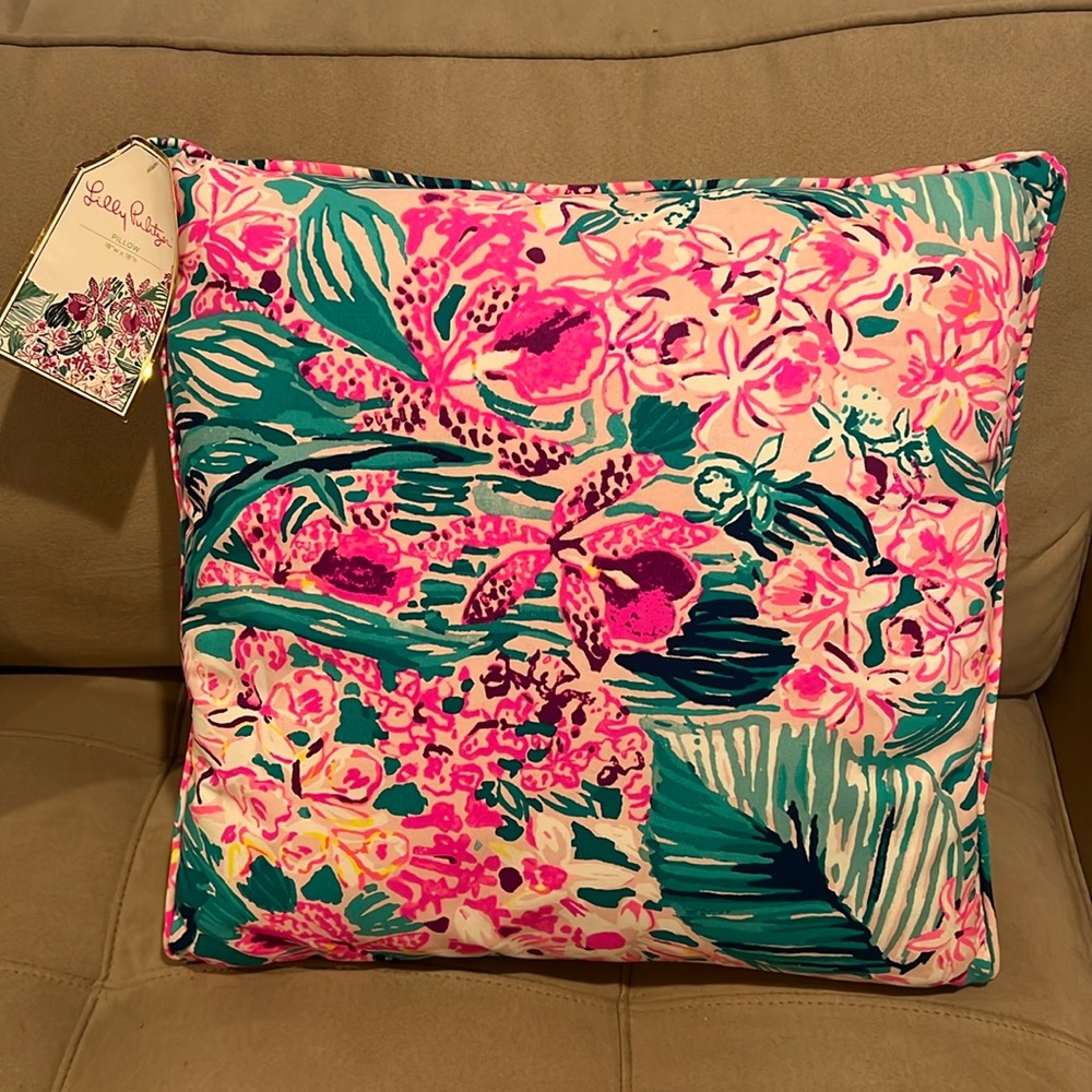NWT Lilly Pulitzer Pillow